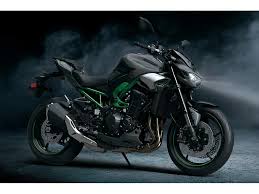Kawasaki Z900 - Photo 2
